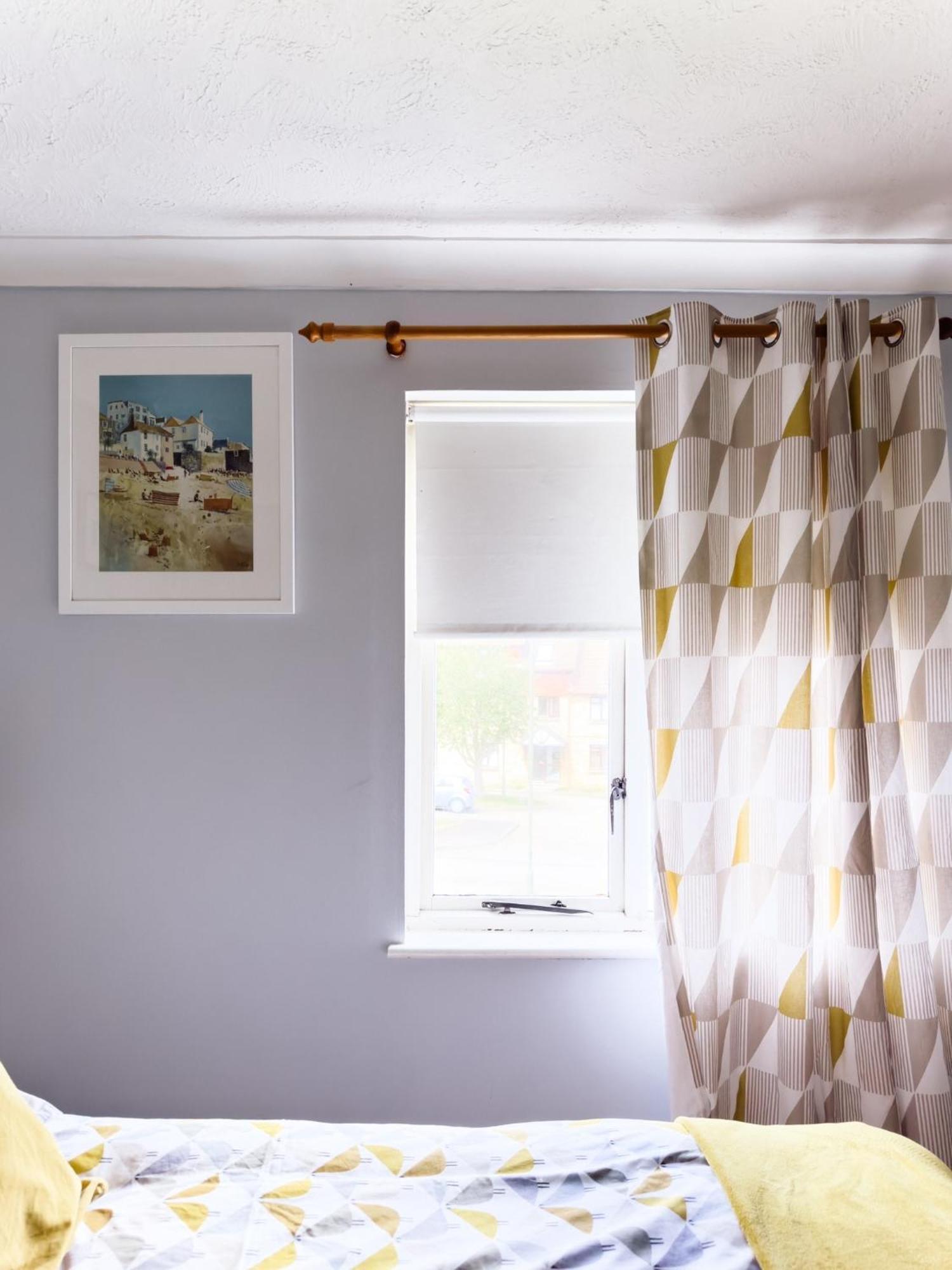 Beautiful Apartment In Guildford With Parking Send Buitenkant foto